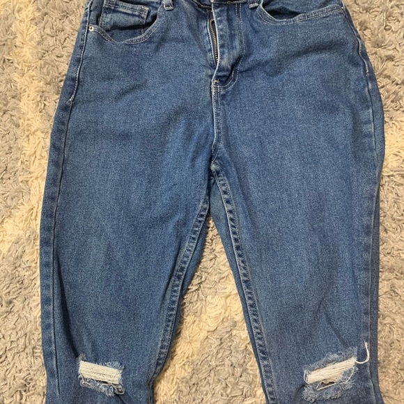 Boohoo mom jeans! - Picture 1 of 2